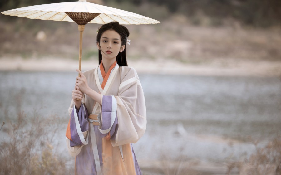 我要购买蔚蓝香​‌‍水